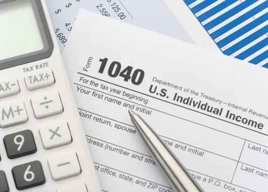 irs-contractor-leaked-the-tax-returns-of-over-400k-americans-and-businesses